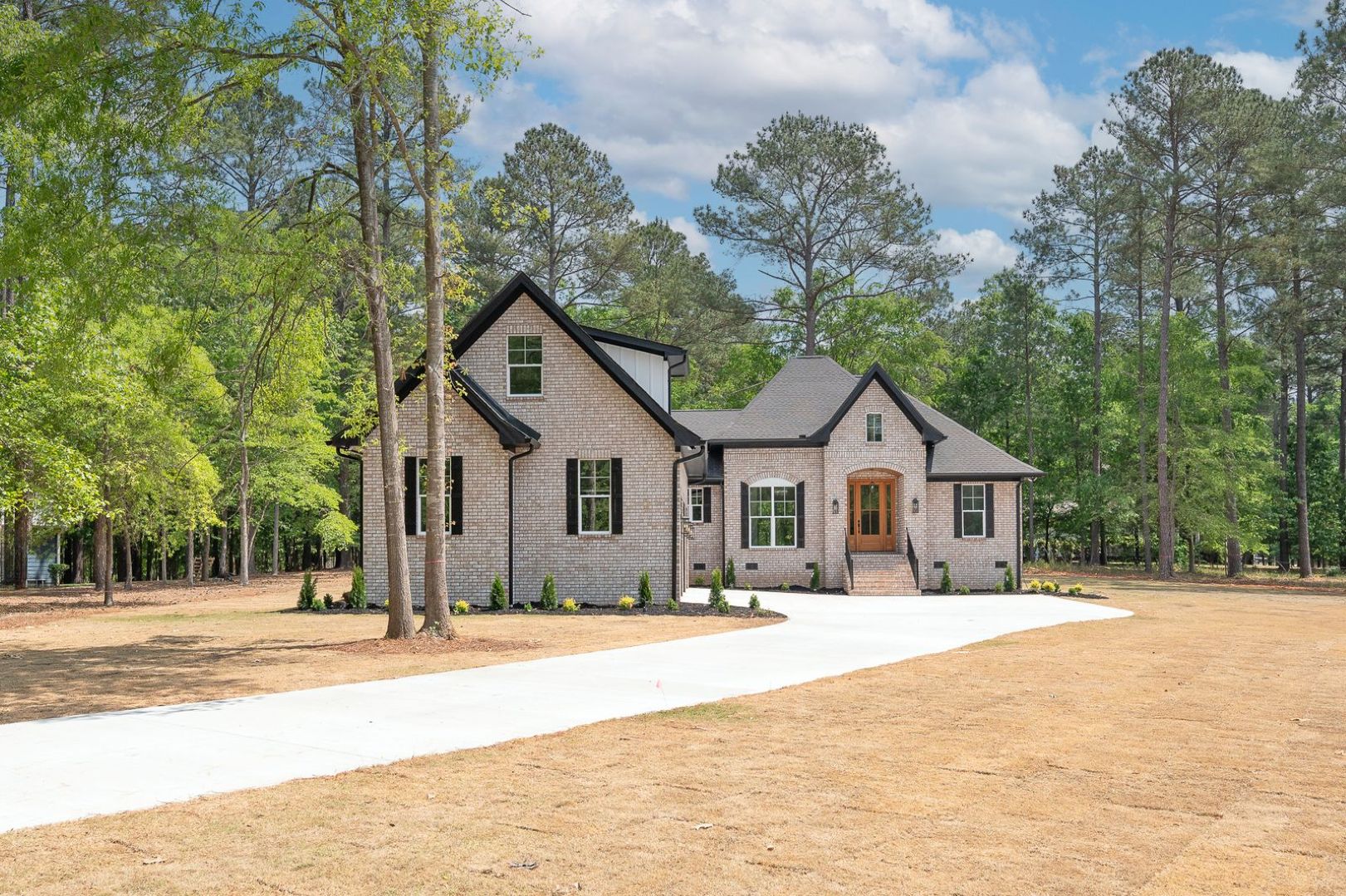 Exterior: Brick Veneer Craftsman